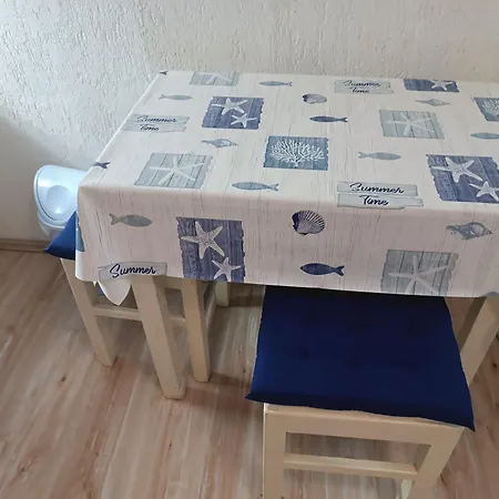 Old Town Apartman Cres
