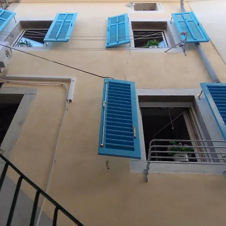 Old Town Apartman *